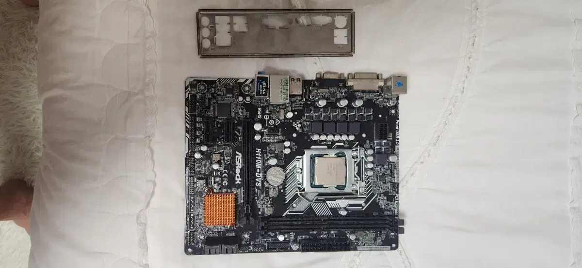 CPU i3 7100 메인보드 H110M-DVS 2.0